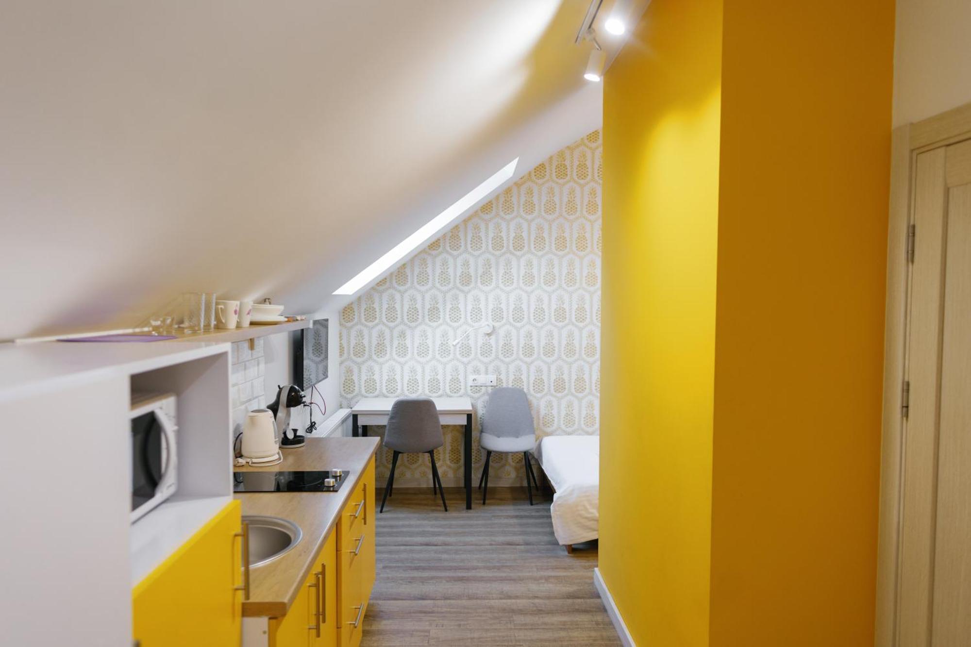 Bonapart Delux Лвив Екстериор снимка