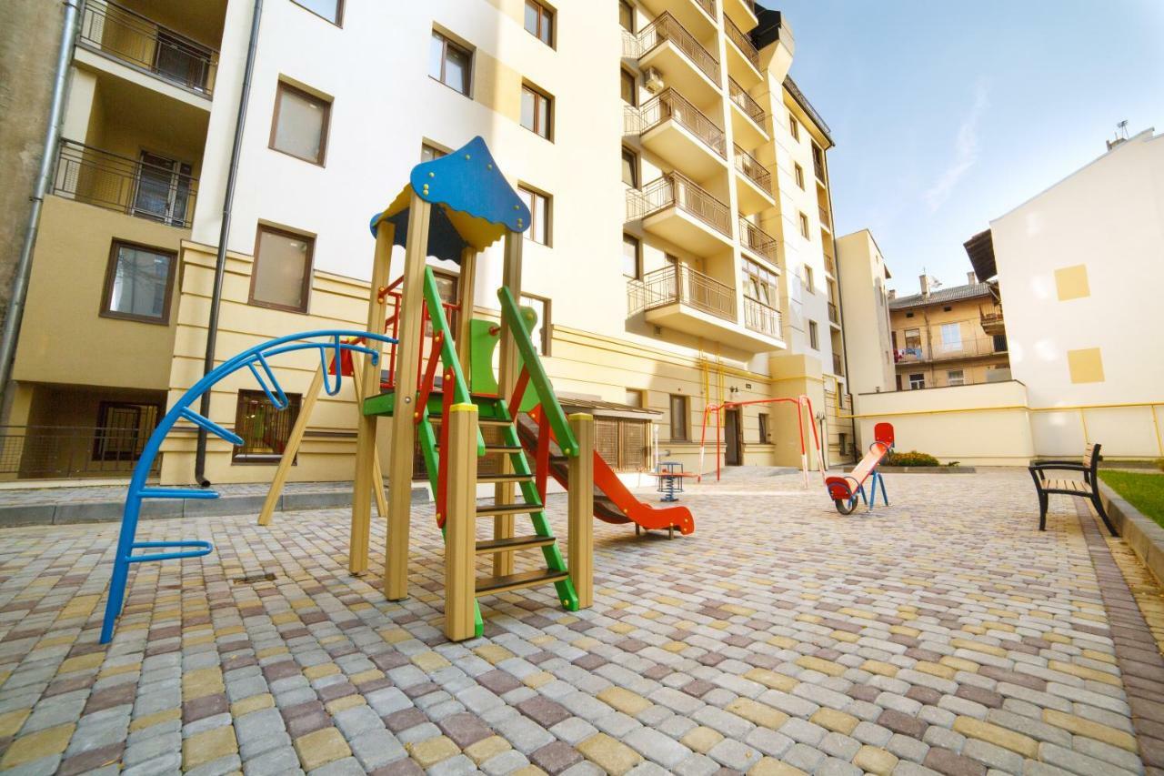 Bonapart Delux Лвив Екстериор снимка